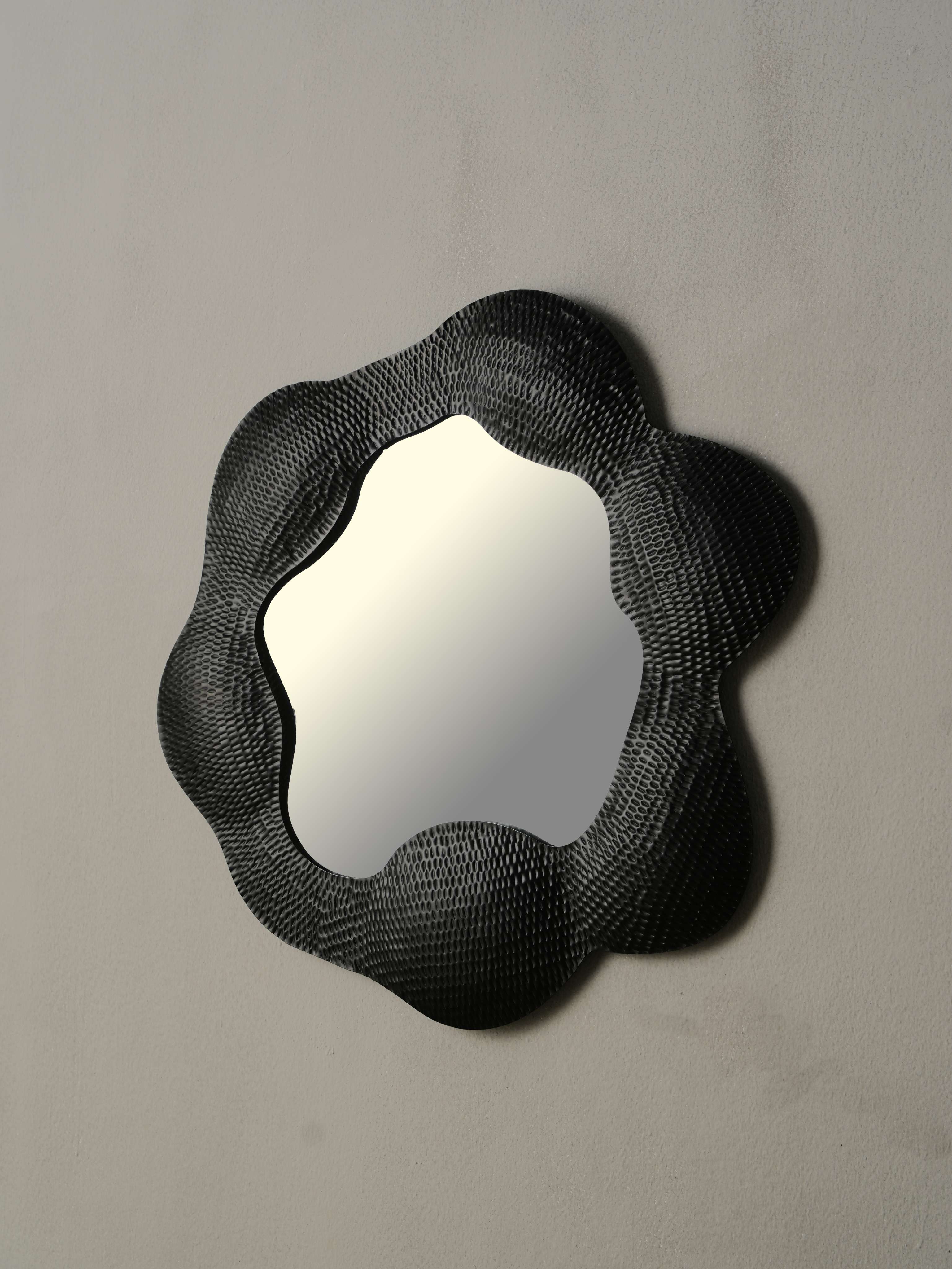 Dunes Repoussed Black Mirror