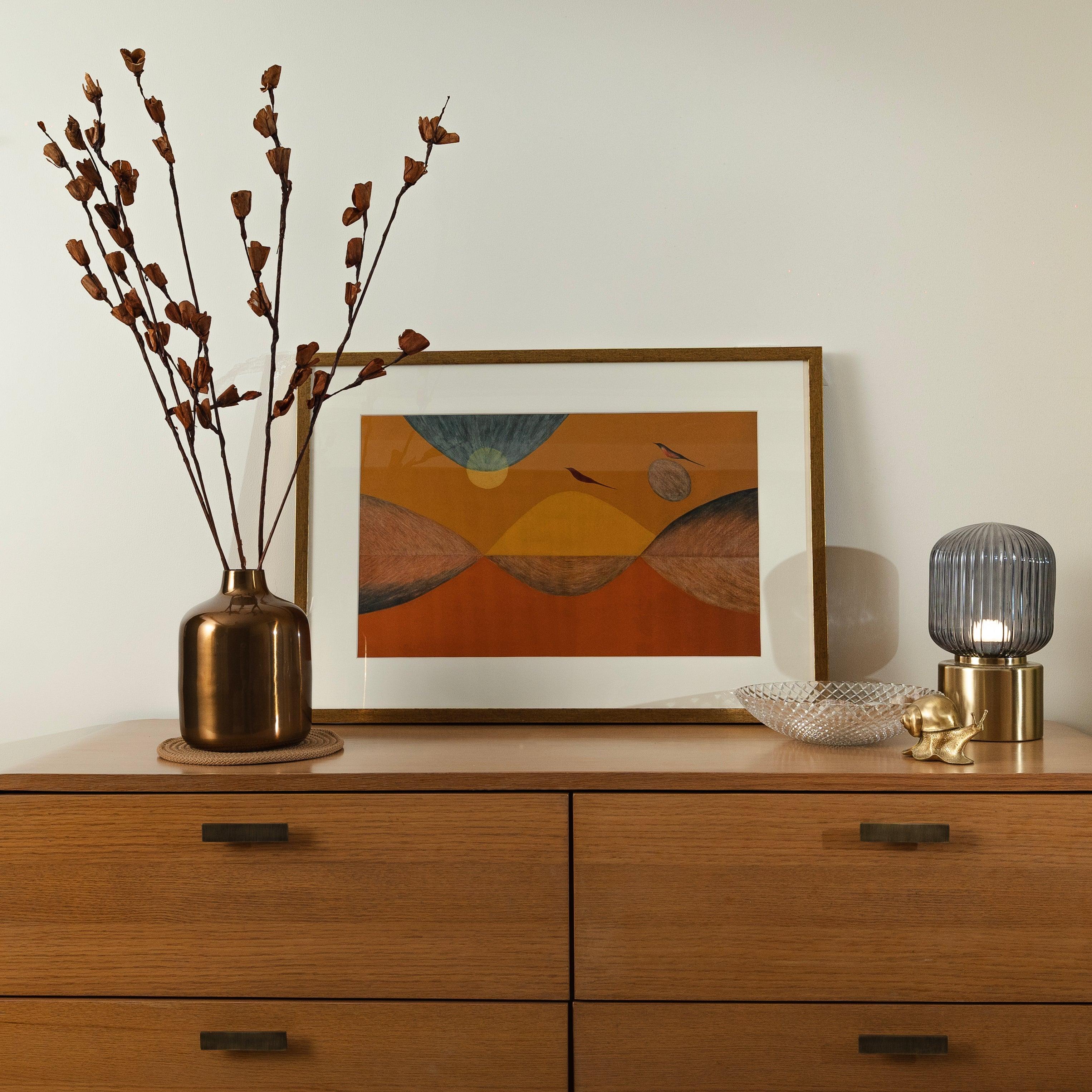 Sola Lily | Brown & White