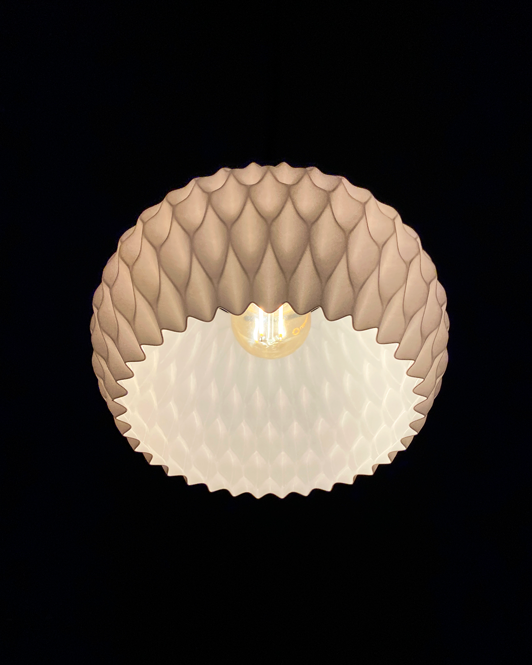 Wavy Pendant Pendant Lamp