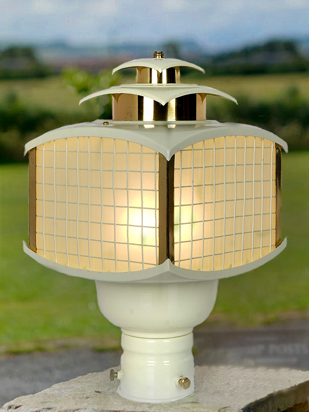 Retro Ivory and Gold Aluminum Gate Lamp