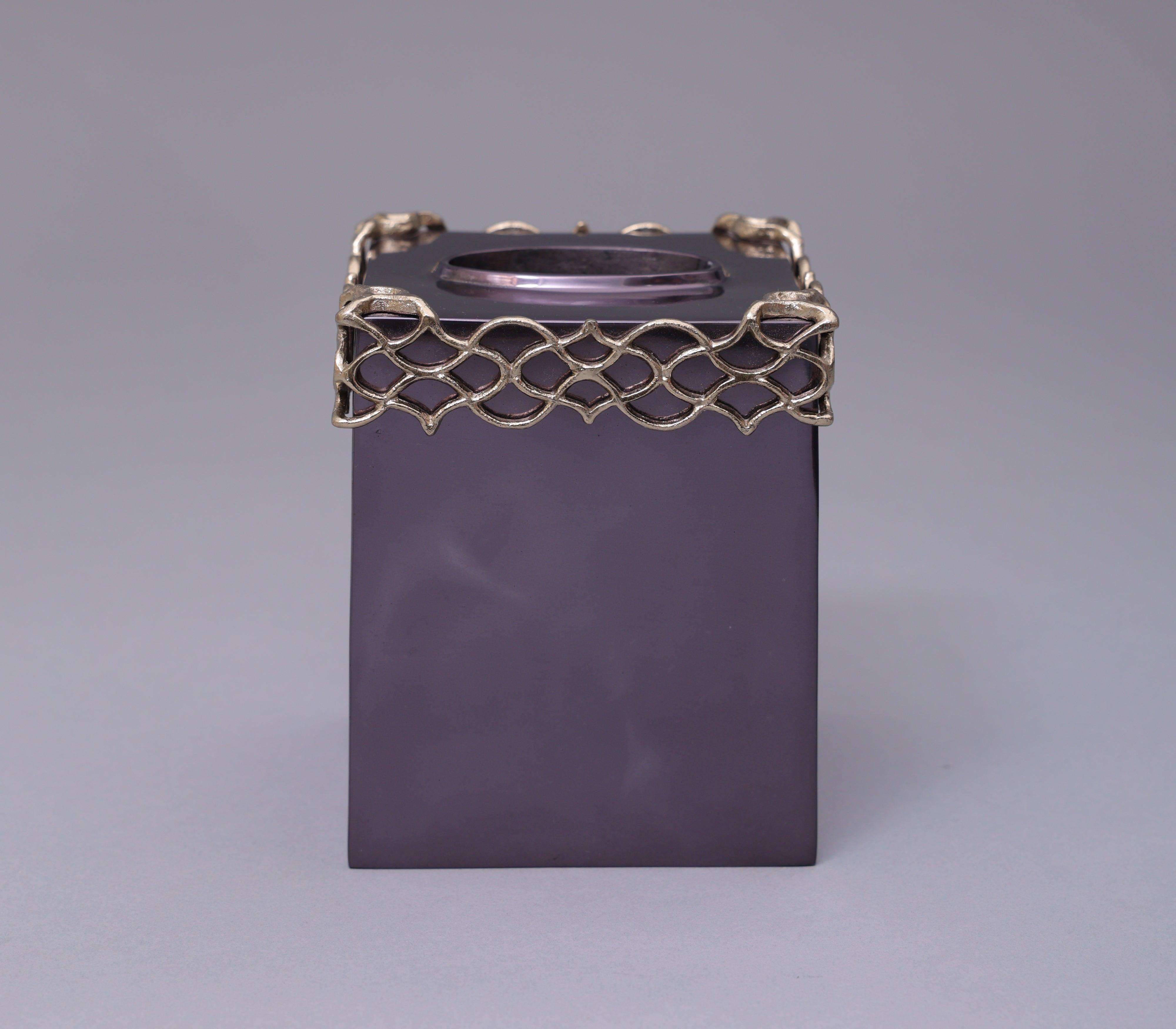 Dynasty Tissue Holder