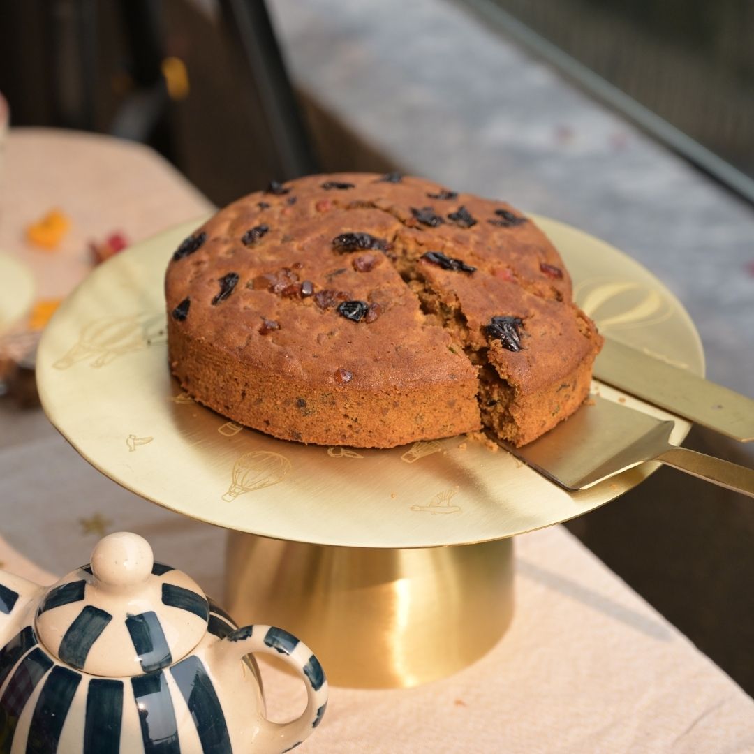 Pure Brass Cake Stand – Laser-Etched Hot Air Balloon Design | Luxury Dessert Stand for Parties, Weddings & Festive Serving
