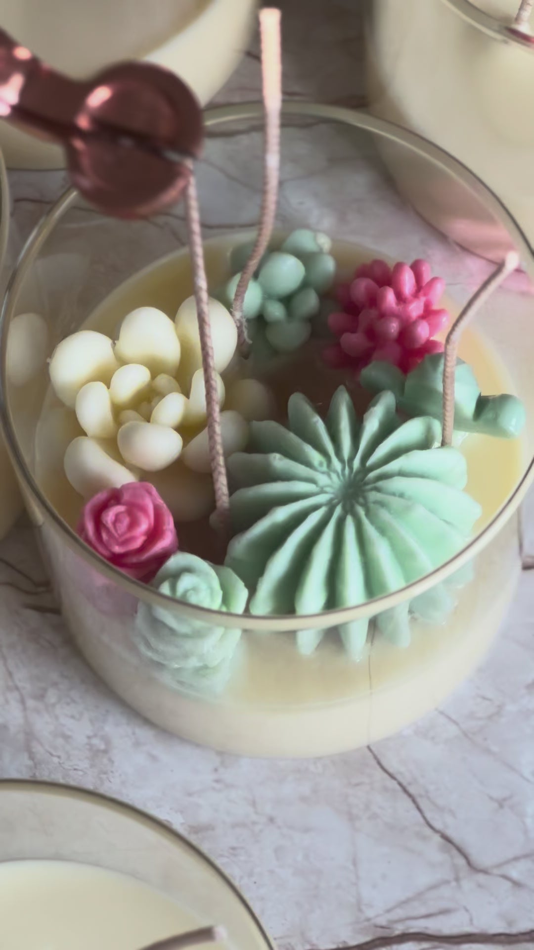 Load video: Succulent  Garden Candle