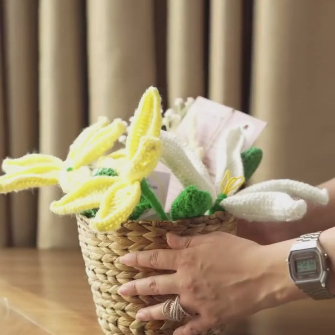 Load video: Crochet Flower Bunch | Handcrafted White Floral Arrangement for Home Décor &amp; Gifting