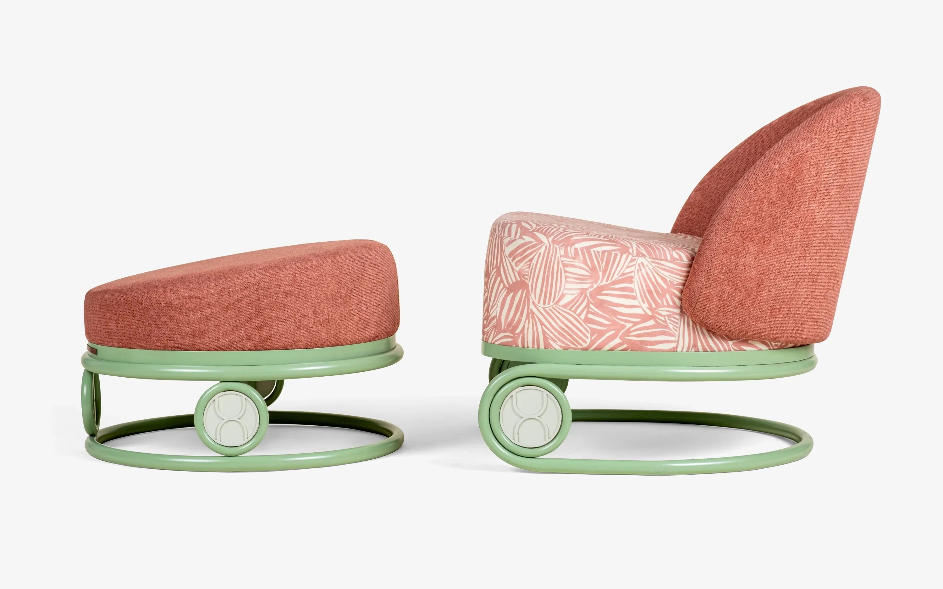 Dastoori Outdoor Lounge Chair