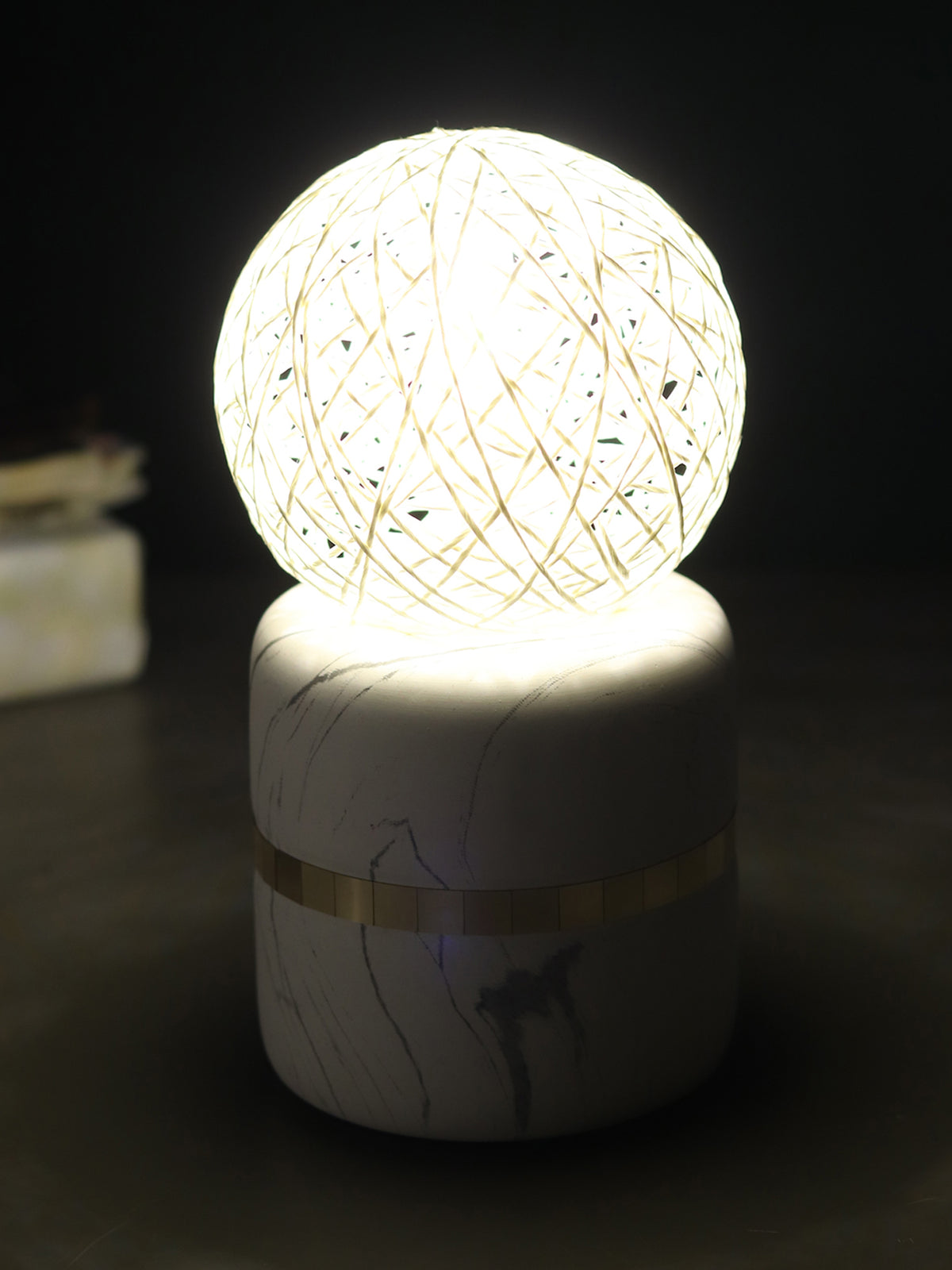 Weave Forme Table Lamp