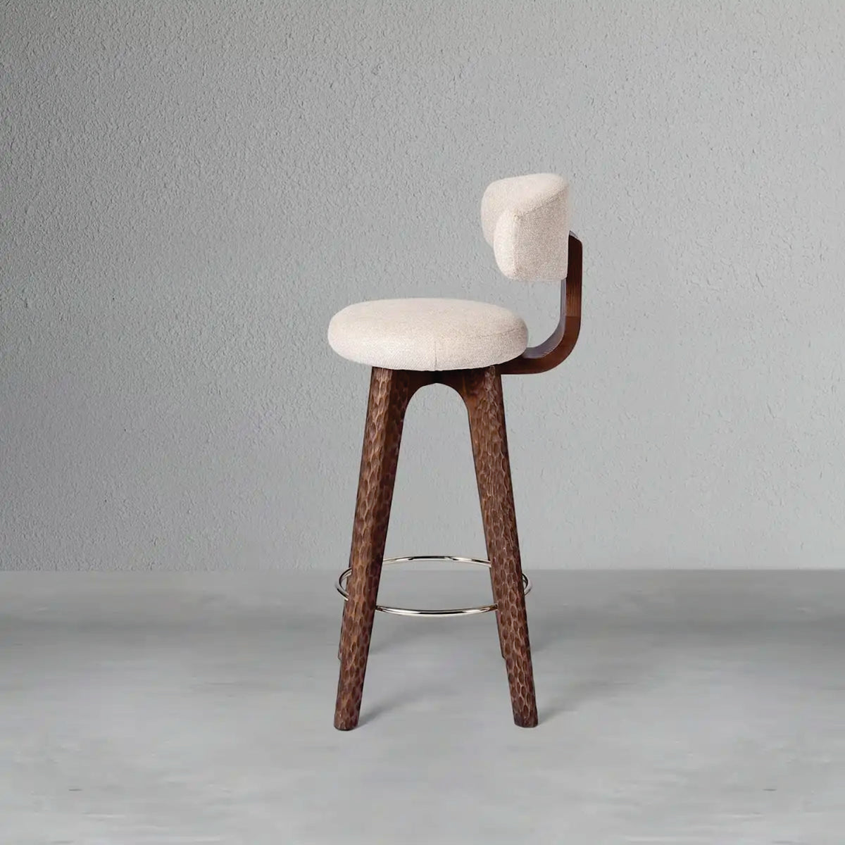 Halo Chiseled High Chair