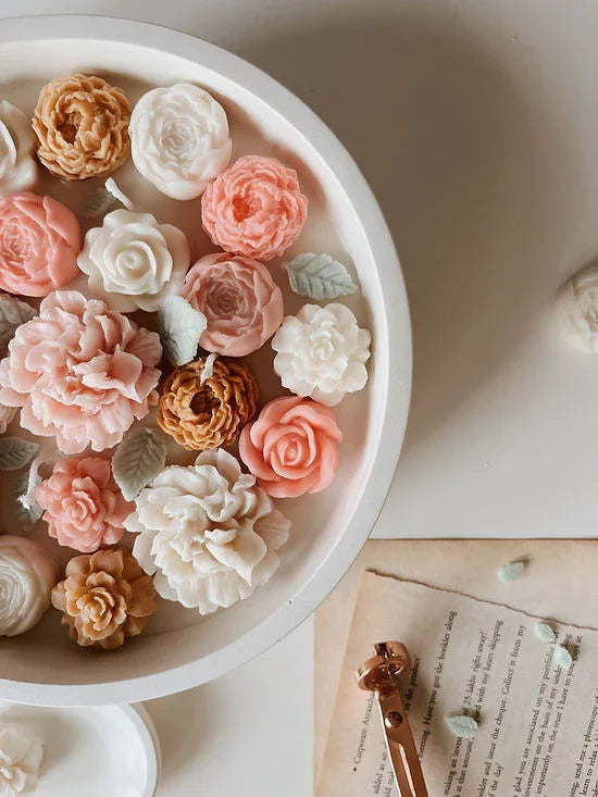 Gul Noor Candle | Concrete,soy wax