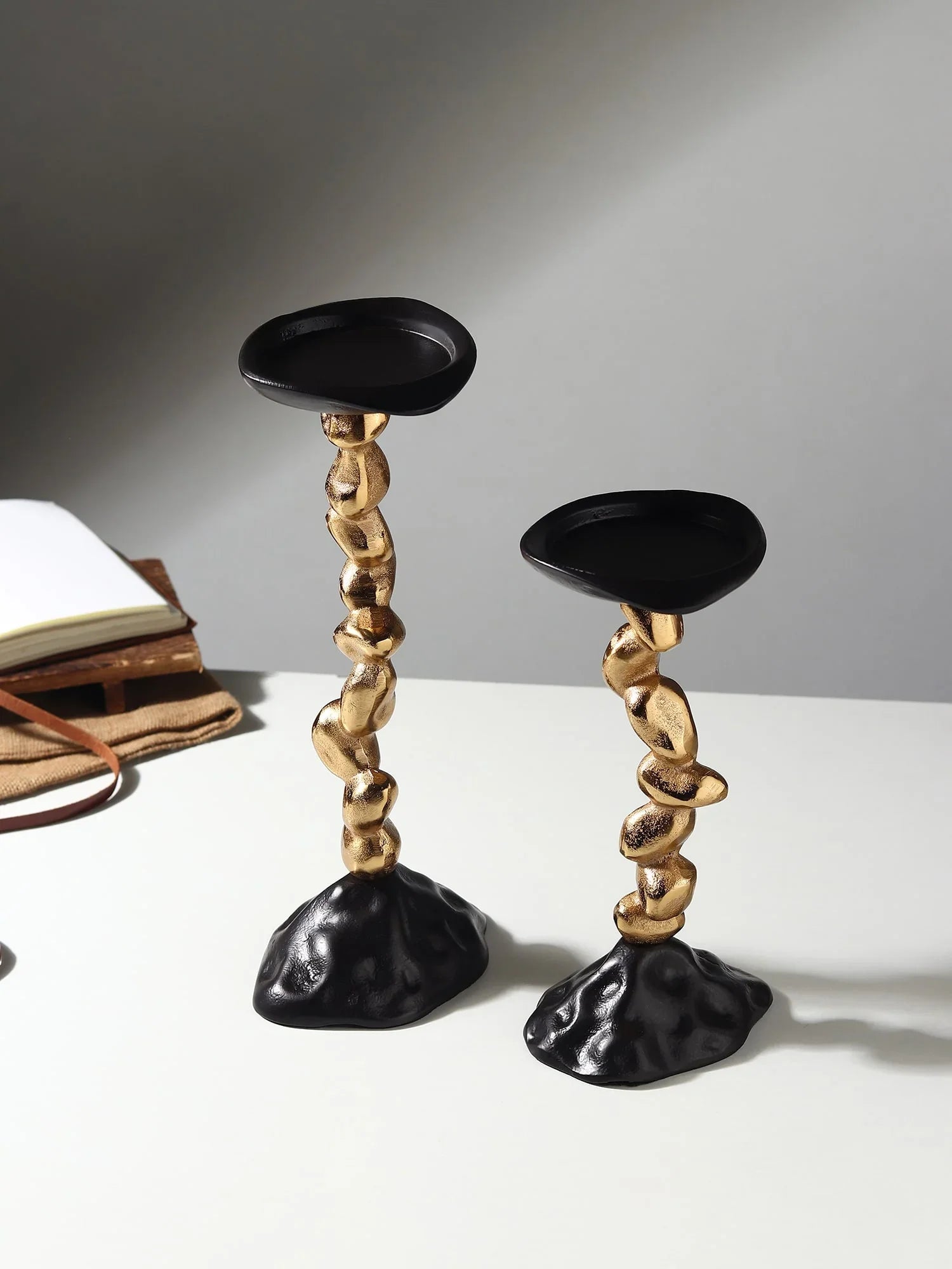 Stones Orivia Candle Holder Set