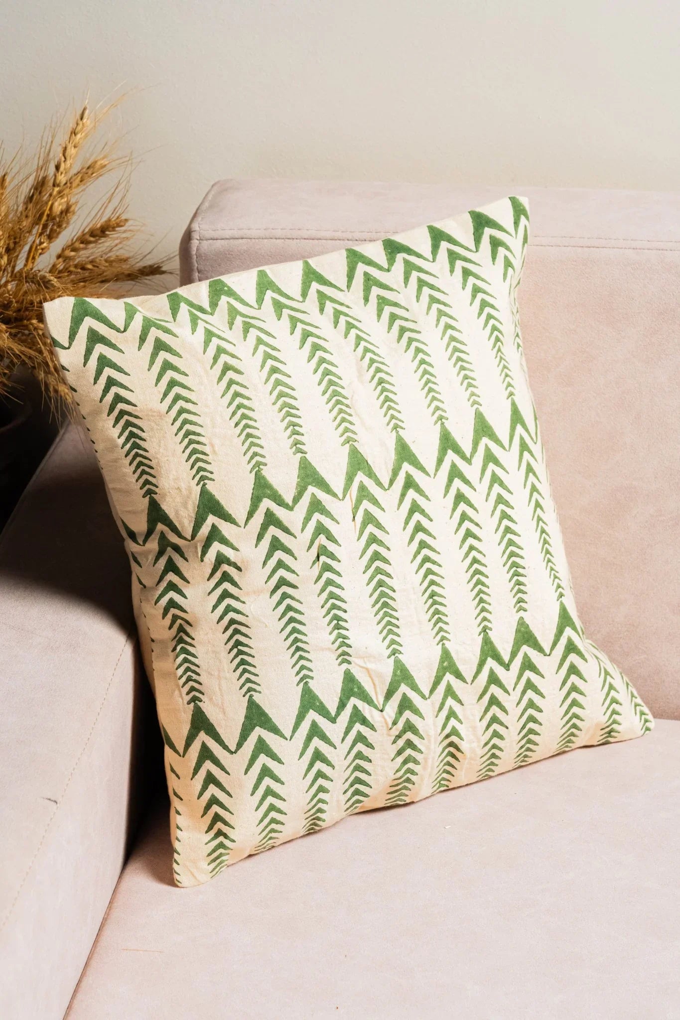 Panna Rang Cushion Cover