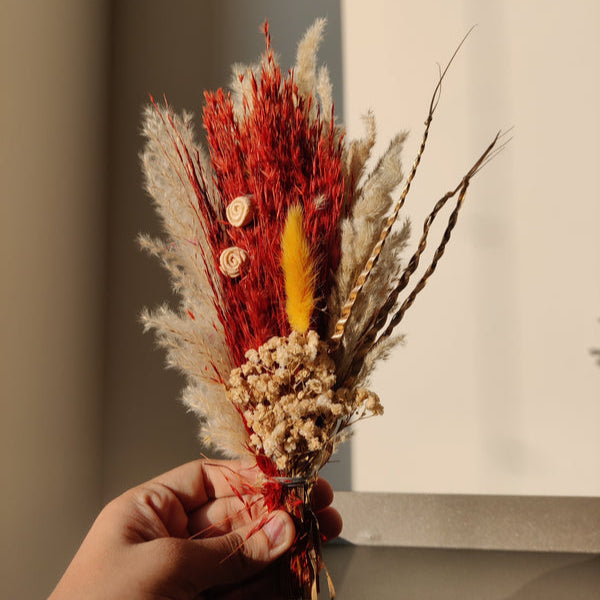 Boho Bunch Dried flower arrangement