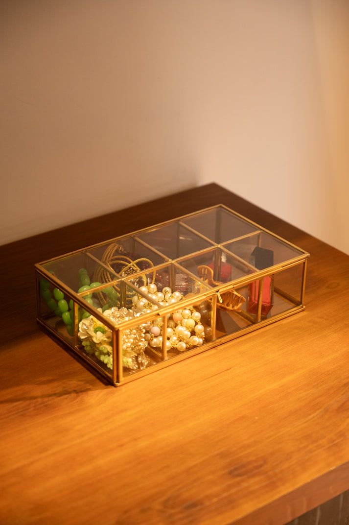 Vault Brass Organiser