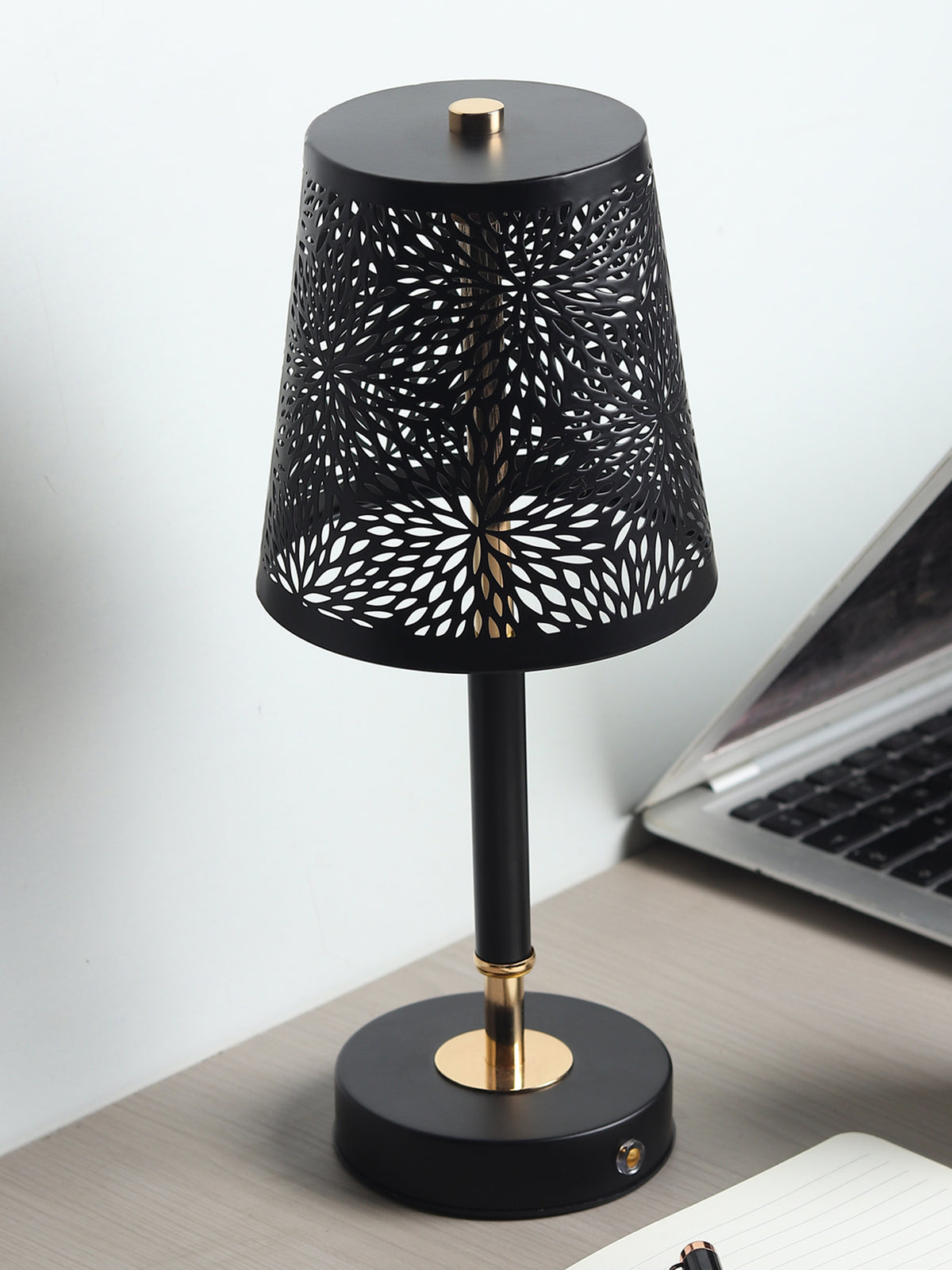 Veyra Table Lamp