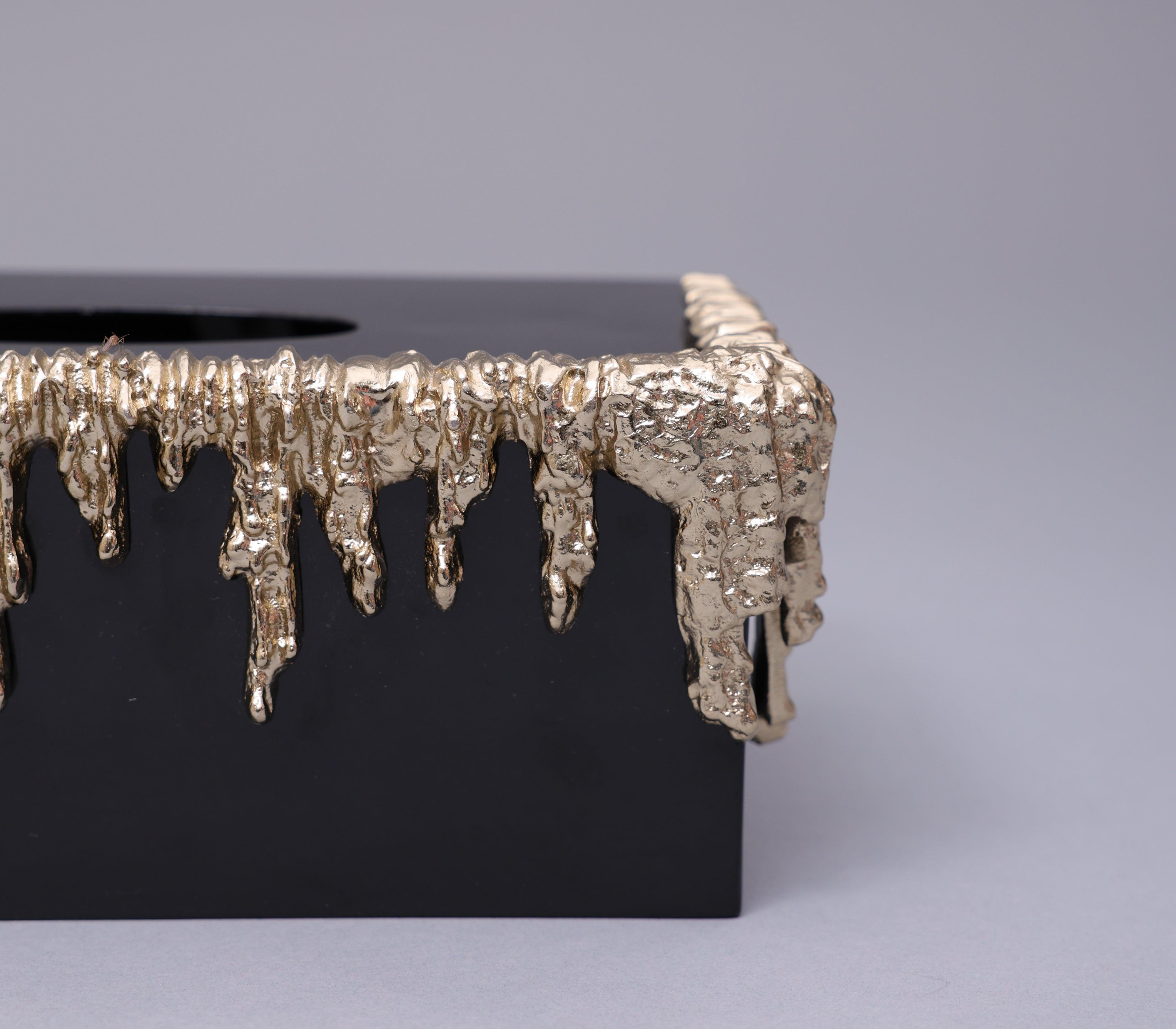 Crystique Tissue Holder