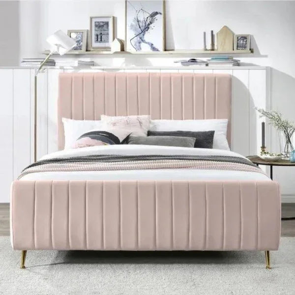 Daisy Velvet Bed in Pink