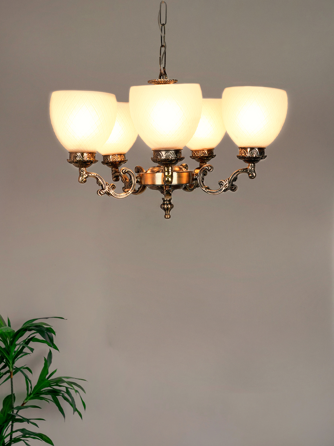 Traditional Ornate Aluminium 5-Lights Frosted Diamond Glass Chandelier