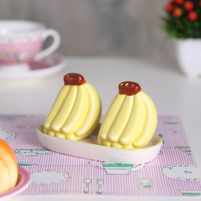 Bananas Salt And Pepper Set With Tray