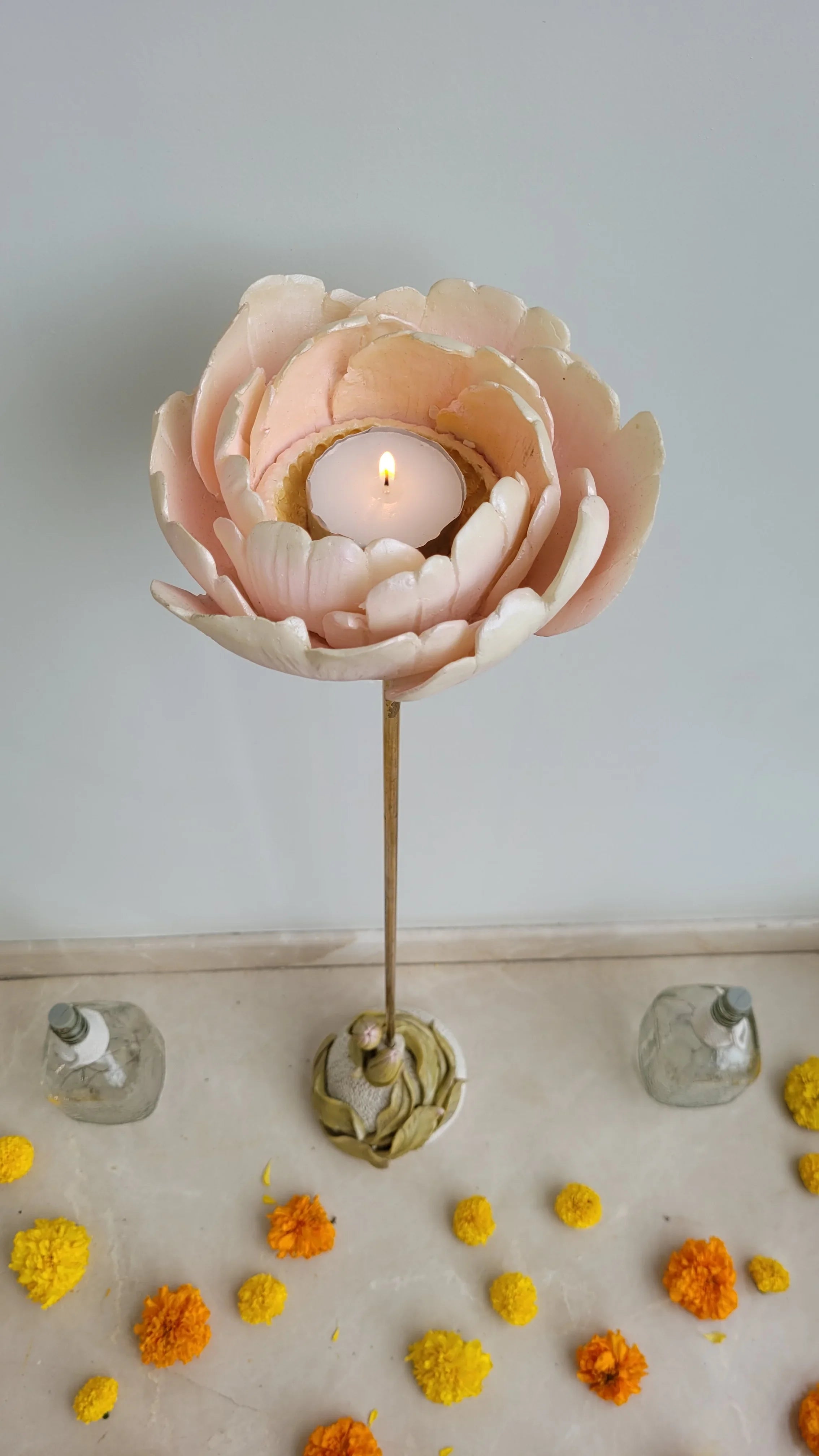 Perched Floret Tealight Stand