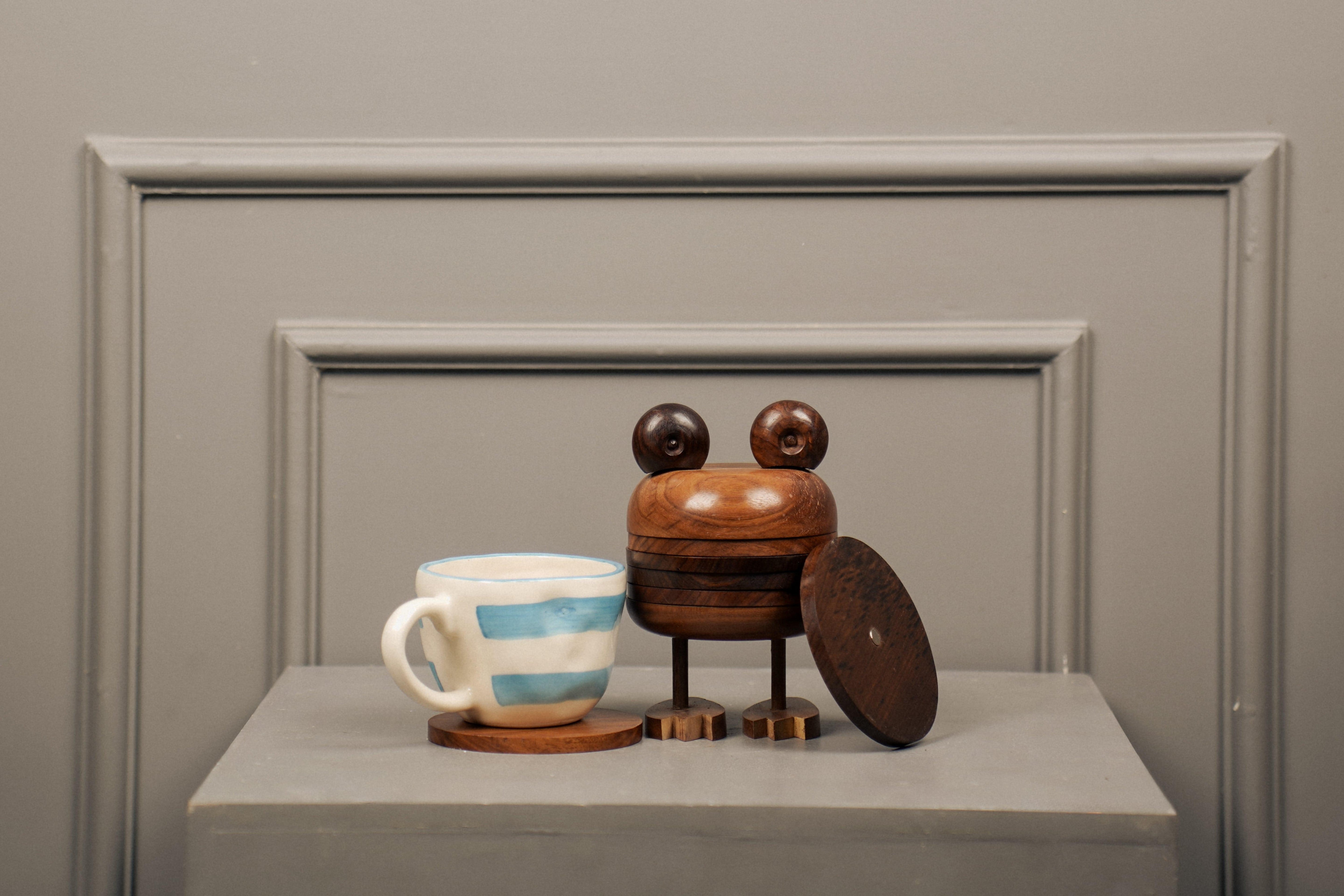 Handcrafted Wooden Frog Coaster ( Set of 6)