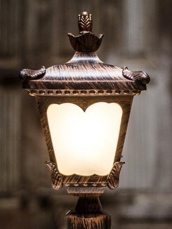Antique Brass Finish Classic Gate Light Lamp For Outdoor Decoration