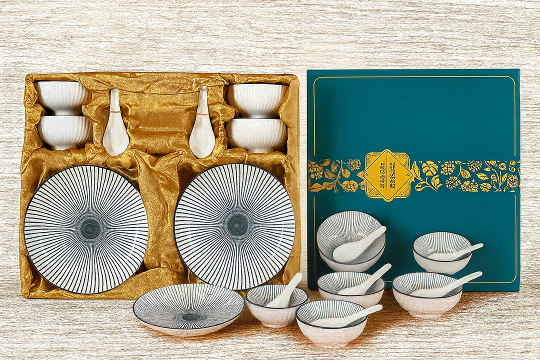 10 piece Ceramic Dinnerware Set -Elegant Blue & White Design