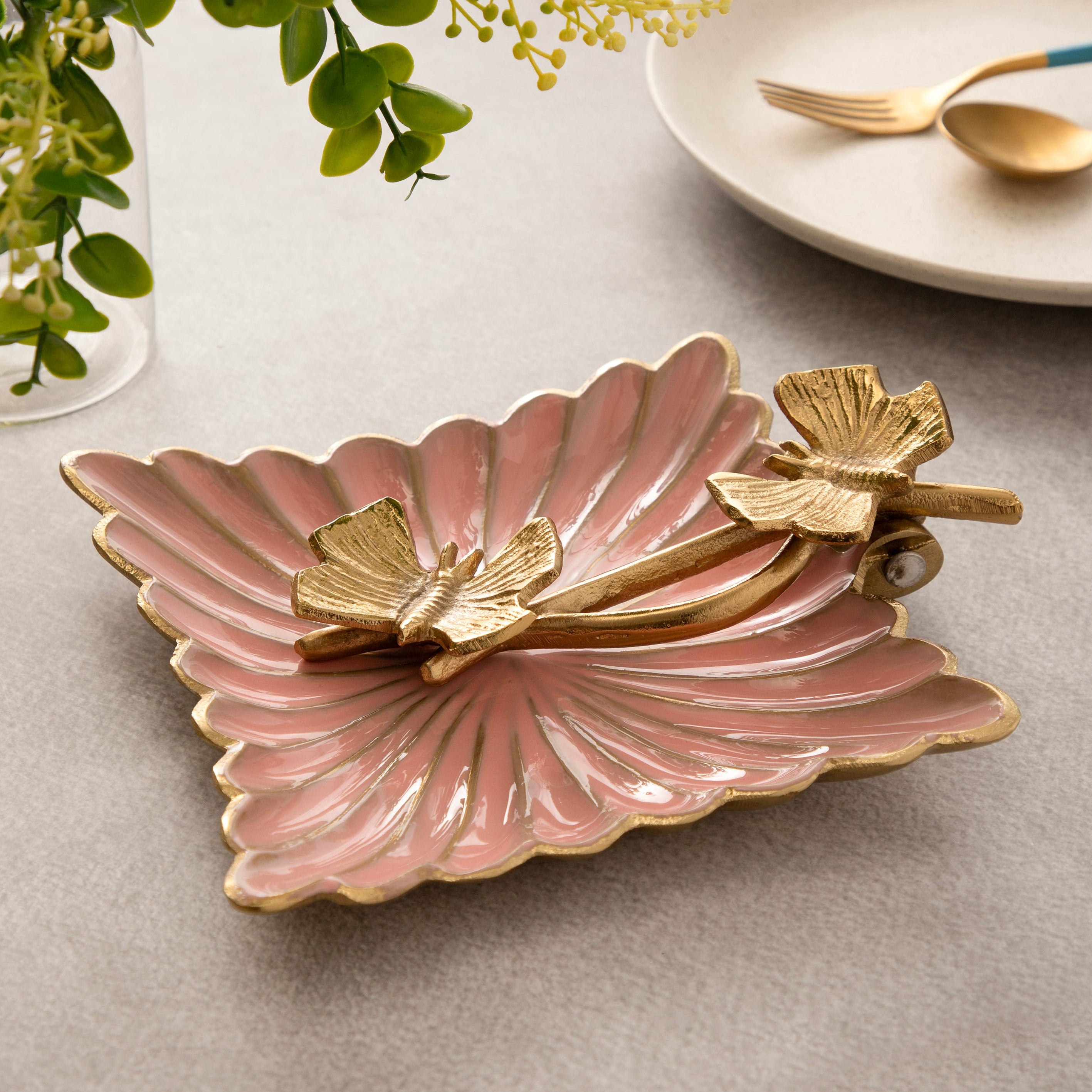 Butterfly Kisses Tissue Holder Tray
