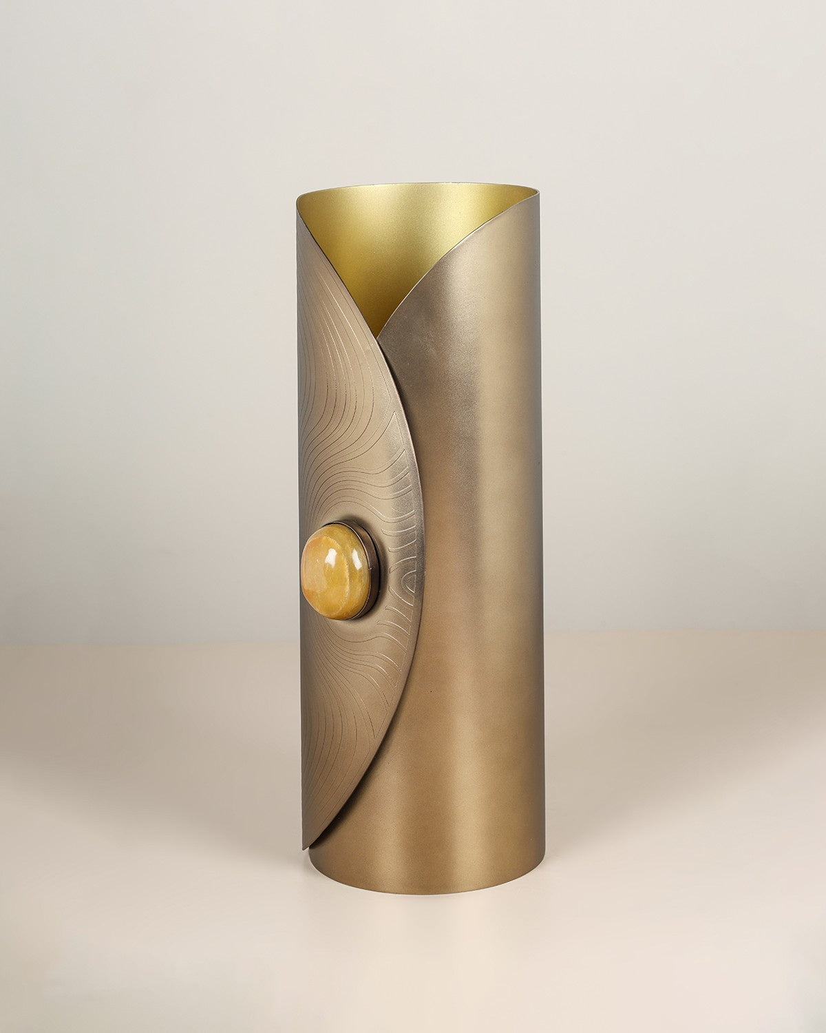 Ardin Table Top Vase