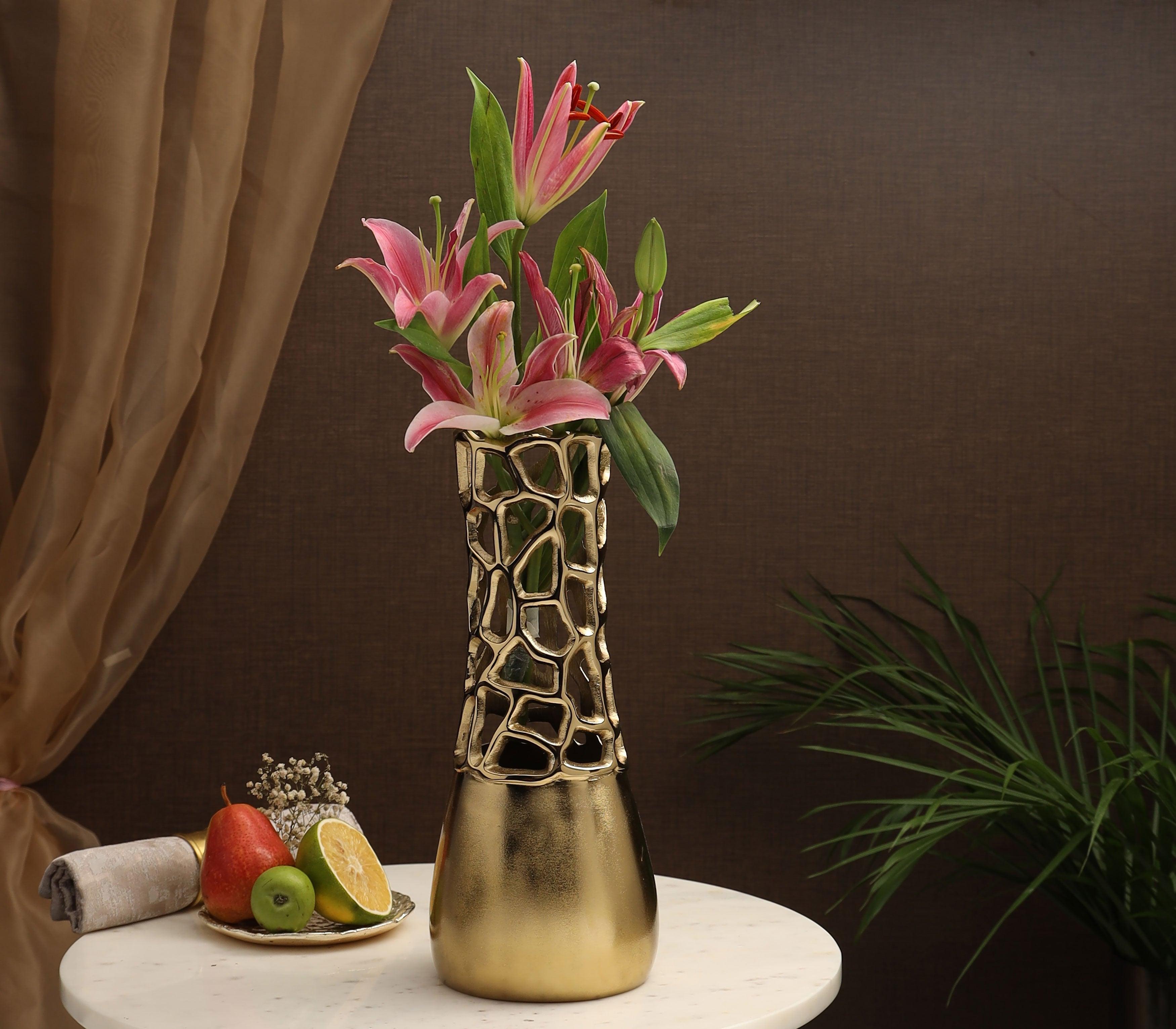 Sierra Mesh Vase | Gold Finished