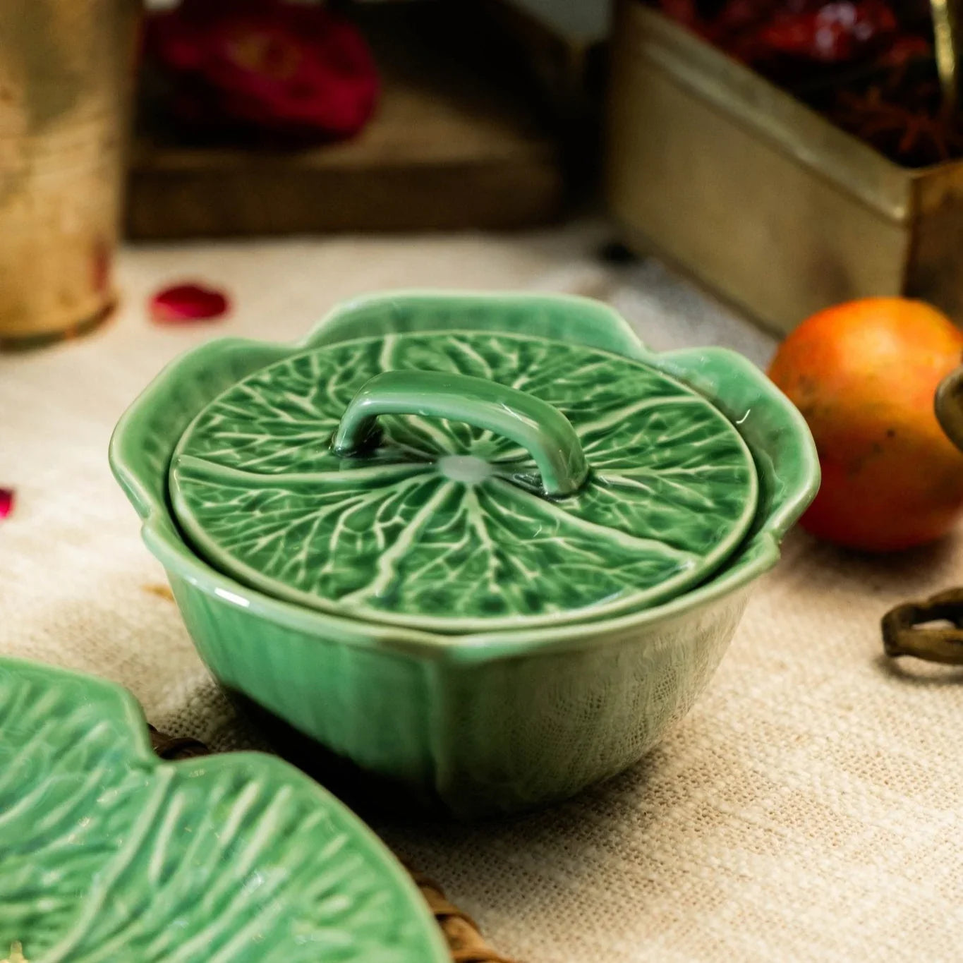 Parna Serving Bowl With Lid