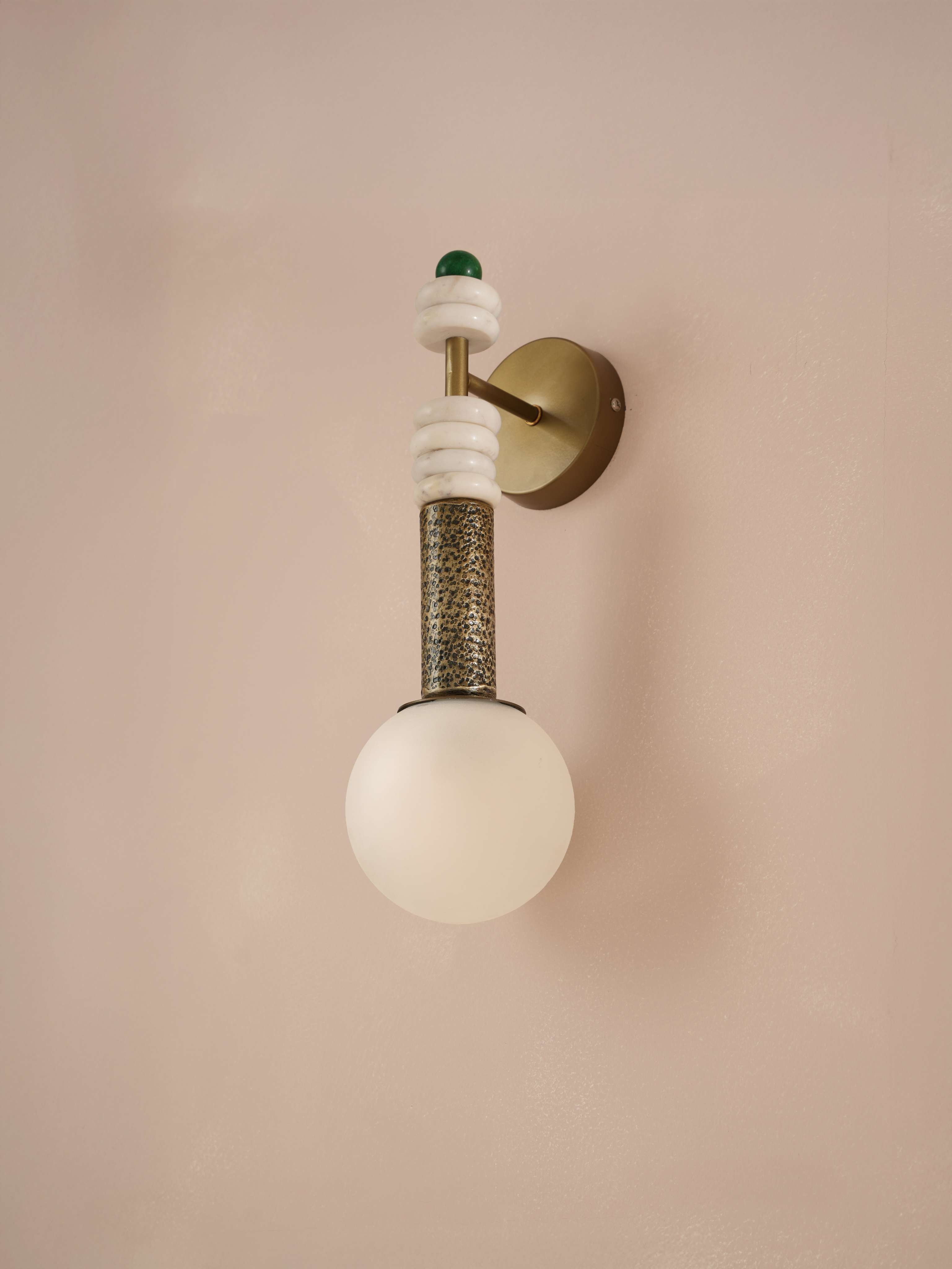 Virga Squat Wall Lamp