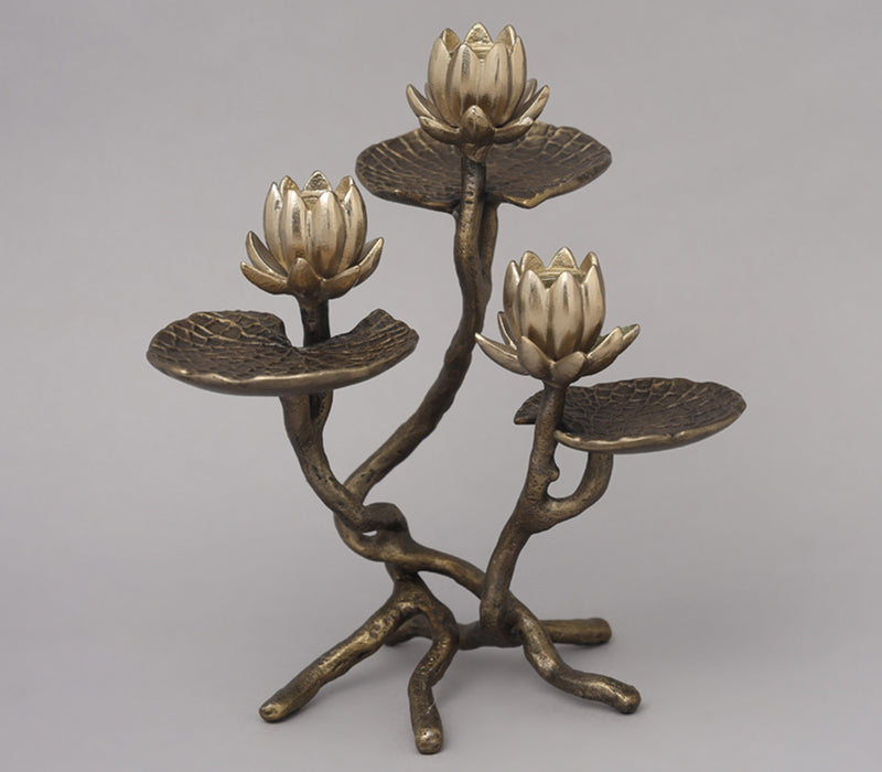 Water lily taper candle holder