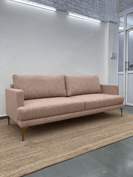 Agnes sofa