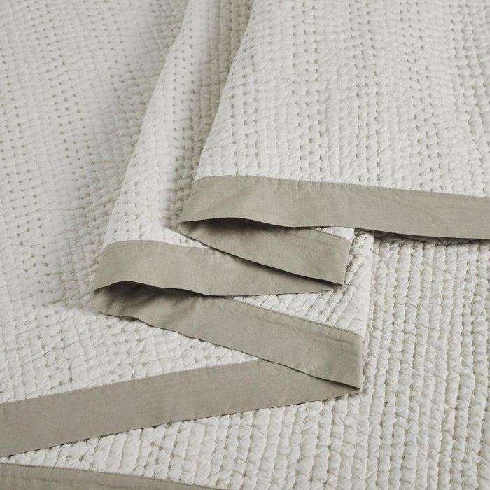 Buy Bedding sets - Textured Cotton Bedspread with Pillow Cover | Bedding Set of 3 Pcs by Houmn on IKIRU online store