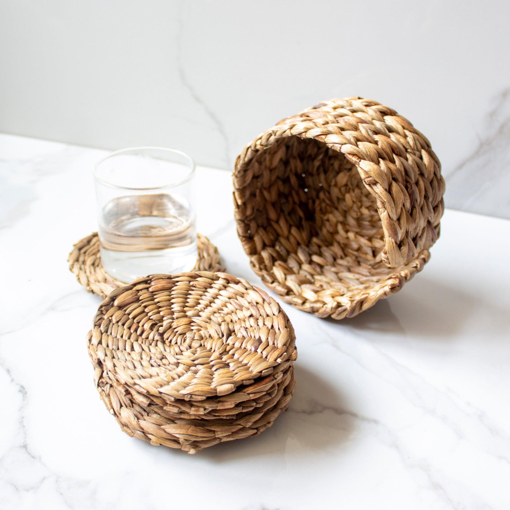 Buy Coaster - Sabai Grass Weaver Table Coasters For Tea Cups and Mugs Set of 6 Coasters with a Holder by Byora Homes on IKIRU online store