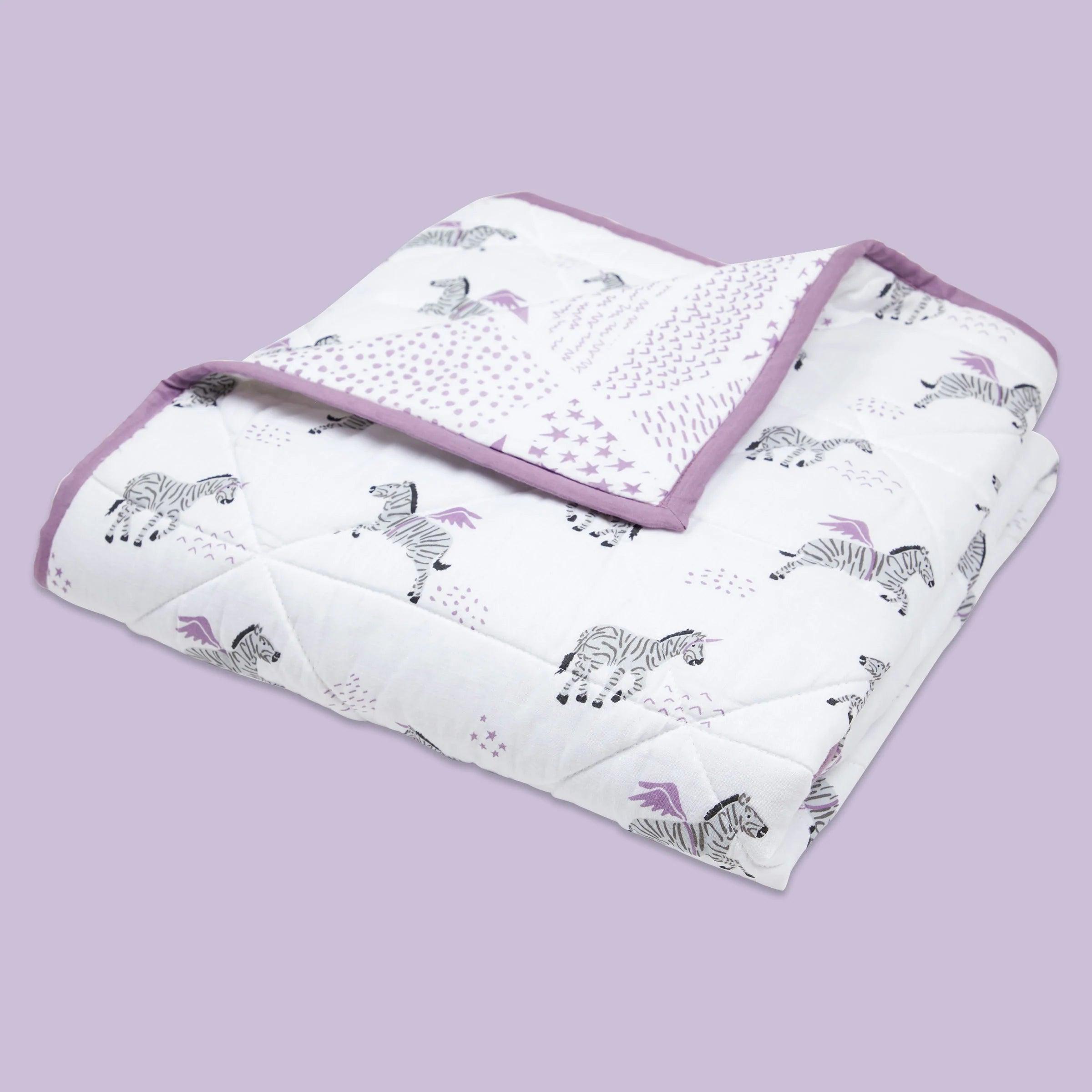 Buy Kids Blankets/ Quilts/ Dohar - Organic Cotton Baby Quilt - Never stop dreaming by Masilo on IKIRU online store