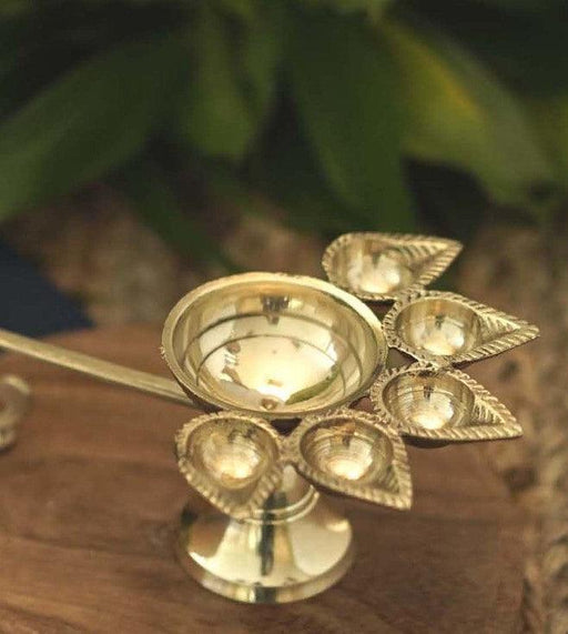 Buy Puja Essentials - Pavitra Golden Brass Panch Aarti Diya With Handle | Oil Lamp With 5 Wicks by Courtyard on IKIRU online store