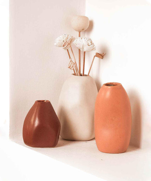 Buy Vase - Minimal Ceramic Bud Flower Vase Pot For Home And Office Decor Set of 3 by Purezento on IKIRU online store